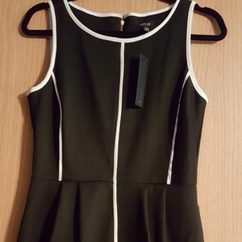 B&W Apt9 Dress NWT